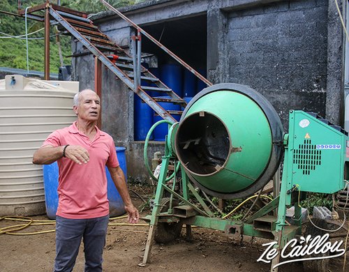 5-maison-du-curcuma-visite-nettoyer-epice